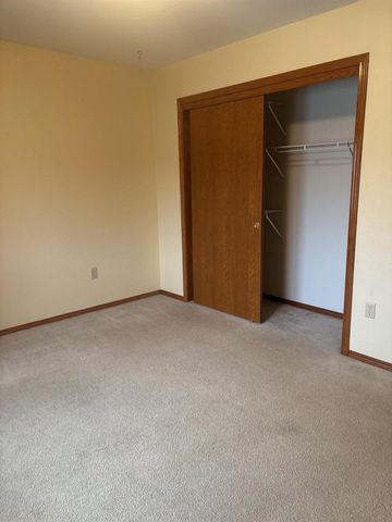 2495 SECURITY DRIVE, Oshkosh, WI 54904