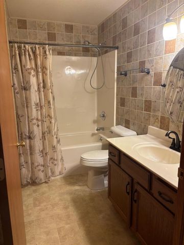 2495 SECURITY DRIVE, Oshkosh, WI 54904