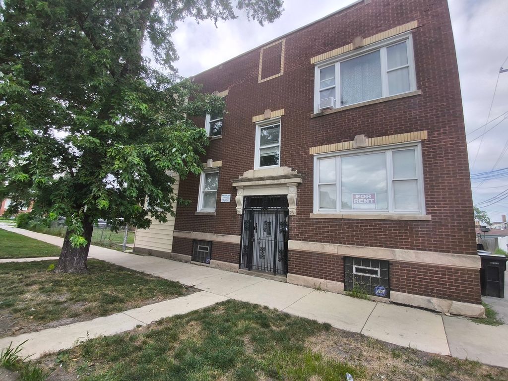 2542 W 64th Street 1, Chicago, IL 60629