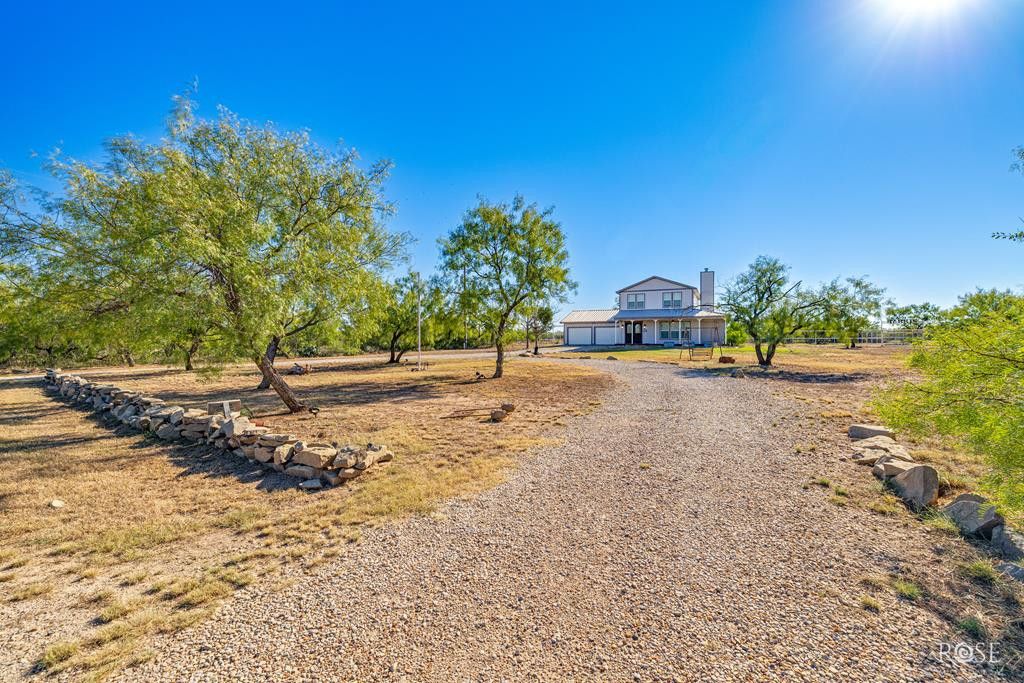 Image 1 of property listing at 22585 Harbor View Lane, Millersview, TX 76862