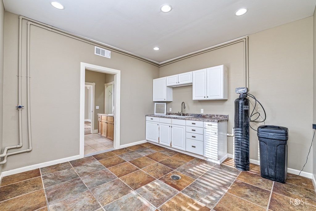 Image 17 of property listing at 22585 Harbor View Lane, Millersview, TX 76862