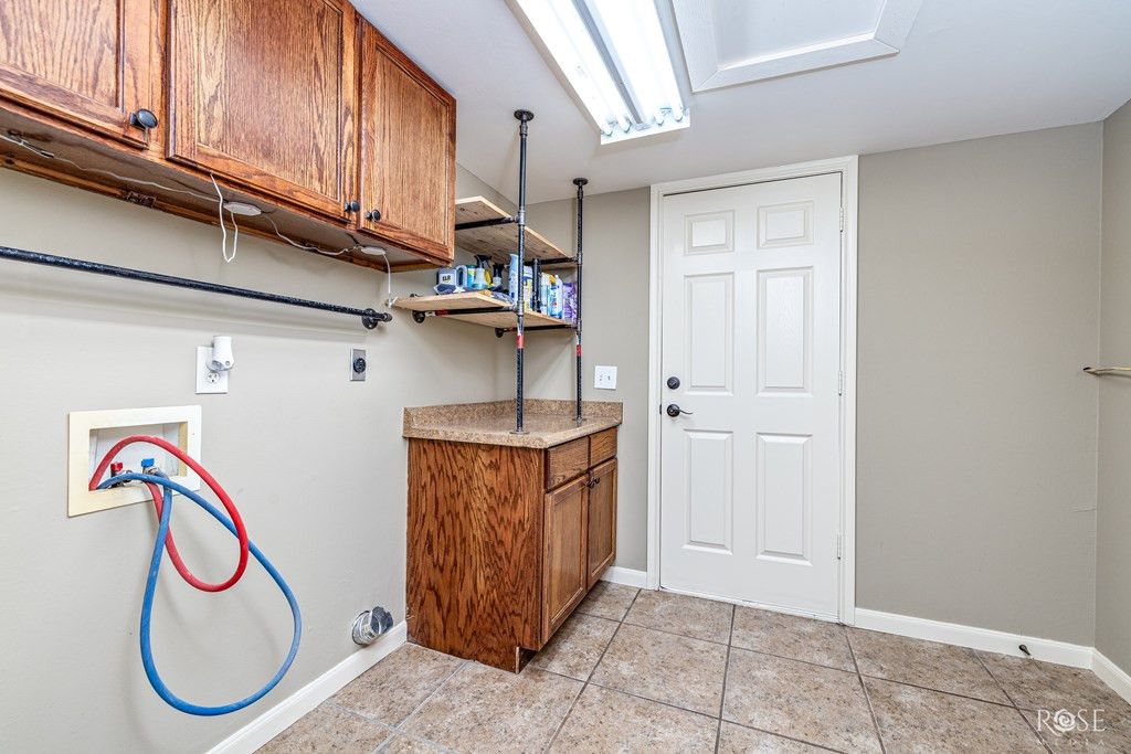 Image 19 of property listing at 22585 Harbor View Lane, Millersview, TX 76862