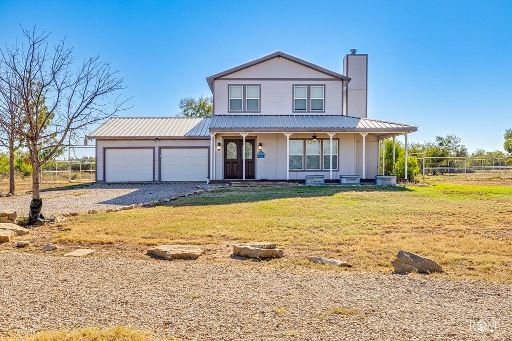 Image 2 of property listing at 22585 Harbor View Lane, Millersview, TX 76862