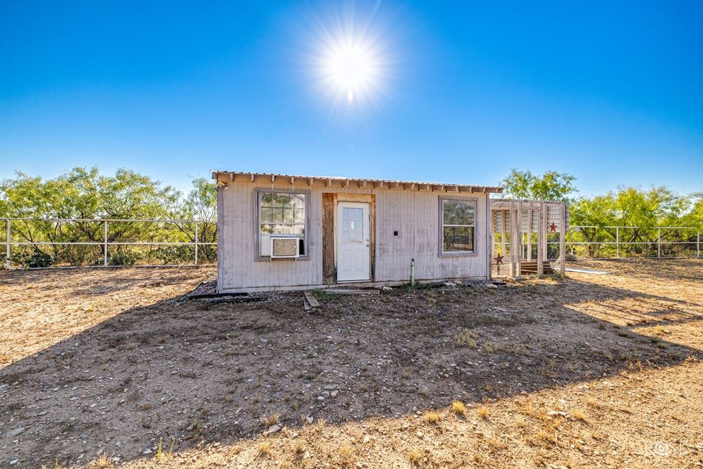 Image 31 of property listing at 22585 Harbor View Lane, Millersview, TX 76862