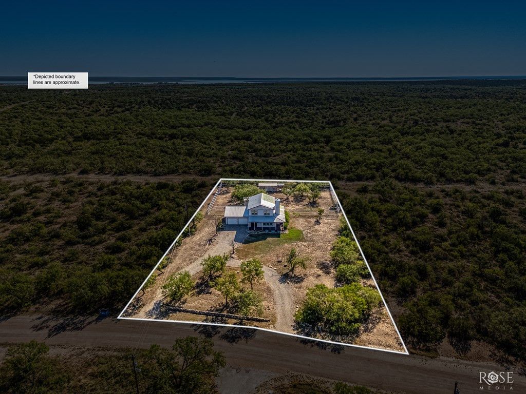 Image 36 of property listing at 22585 Harbor View Lane, Millersview, TX 76862