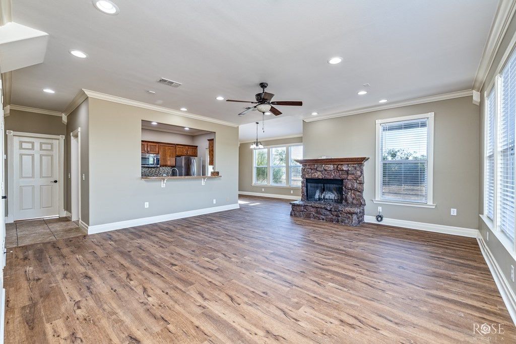 Image 5 of property listing at 22585 Harbor View Lane, Millersview, TX 76862