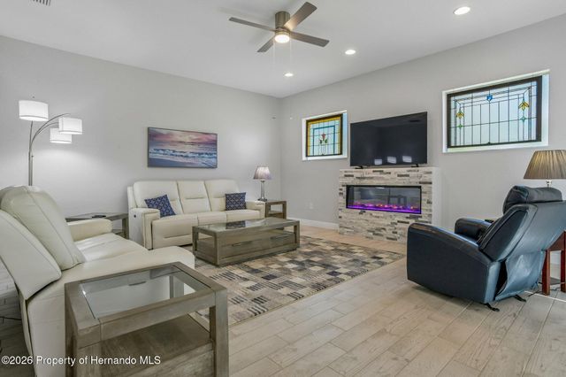 10361 Palmgren Lane, Spring Hill, FL 34608