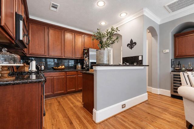 1316 Studer Street, Houston, TX 77007