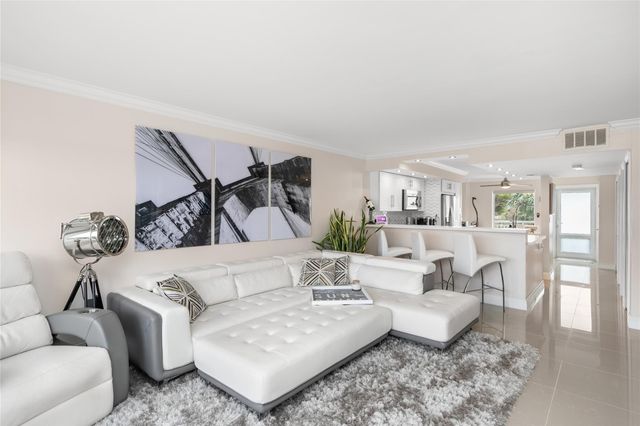 2611 N Riverside Drive 307, Pompano Beach, FL 33062