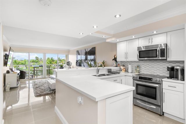 2611 N Riverside Drive 307, Pompano Beach, FL 33062