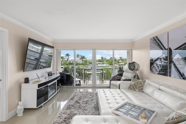 2611 N Riverside Drive 307, Pompano Beach, FL 33062
