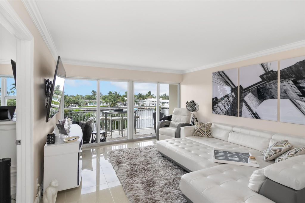 2611 N Riverside Drive 307, Pompano Beach, FL 33062
