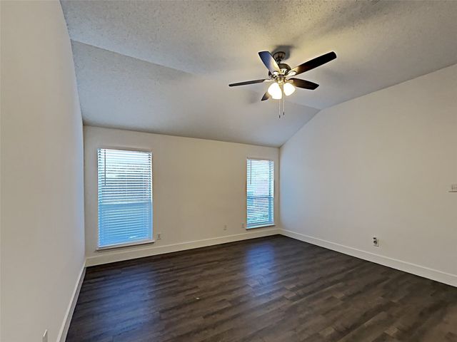 2705 Hidden Springs Drive, Mesquite, TX 75181