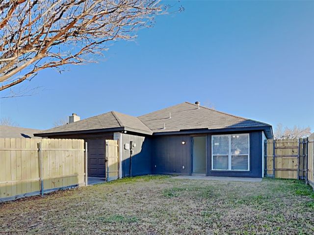 2705 Hidden Springs Drive, Mesquite, TX 75181