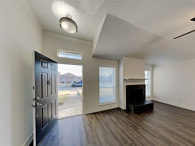2705 Hidden Springs Drive, Mesquite, TX 75181