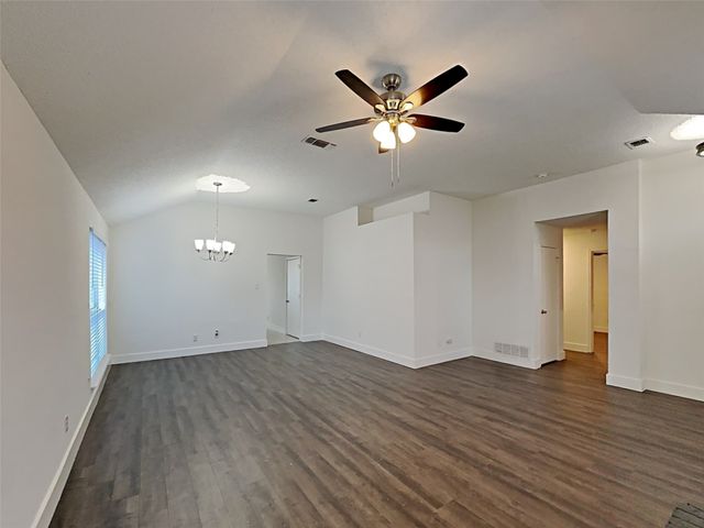 2705 Hidden Springs Drive, Mesquite, TX 75181
