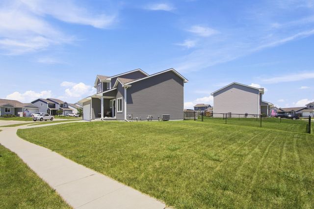 3315 Locust Street SW, Bondurant, IA 50035