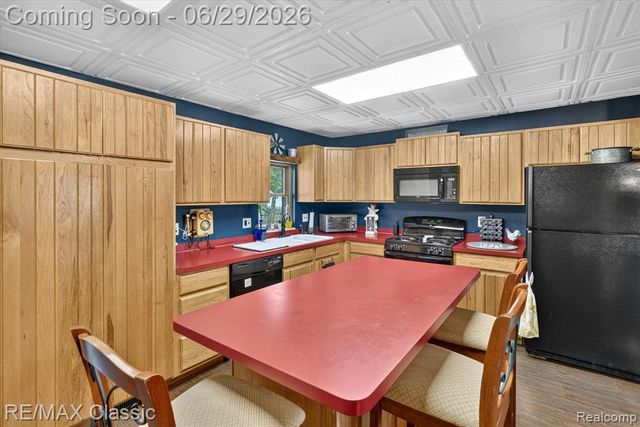 352 Meribah, Highland, MI 48356