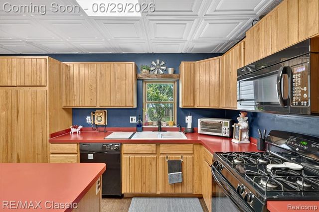 352 Meribah, Highland, MI 48356