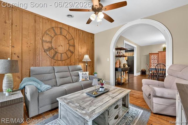 352 Meribah, Highland, MI 48356