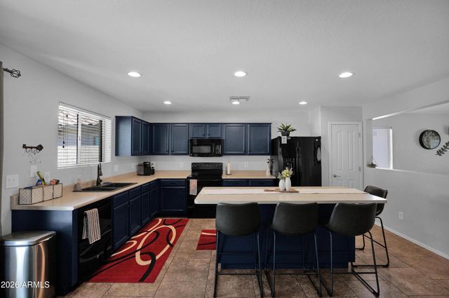 39470 N DUSTY Drive, San Tan Valley, AZ 85140