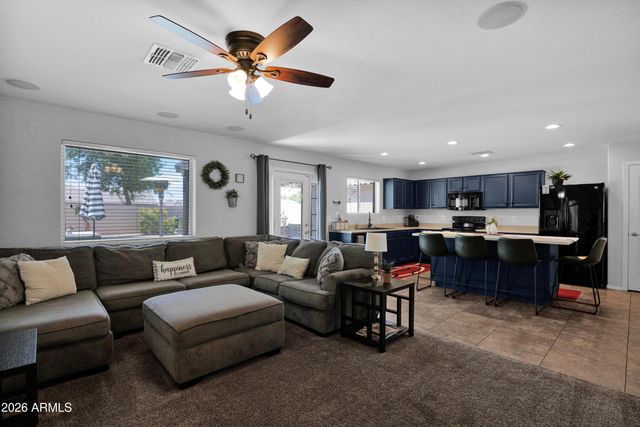 39470 N DUSTY Drive, San Tan Valley, AZ 85140