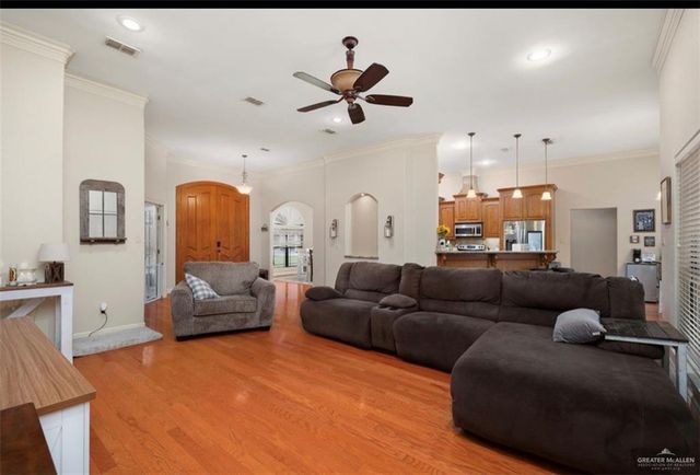 5604 E Curry Road, Edinburg, TX 78542