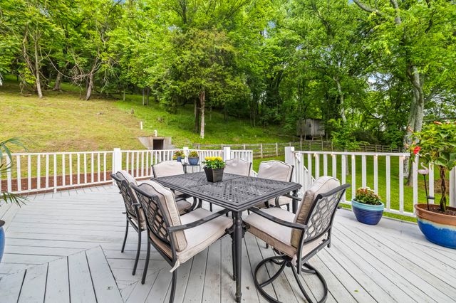 6437 Arno Rd, College Grove, TN 37046