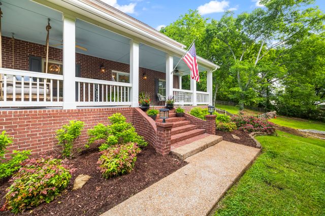 6437 Arno Rd, College Grove, TN 37046