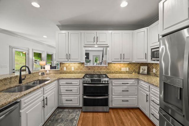 6437 Arno Rd, College Grove, TN 37046