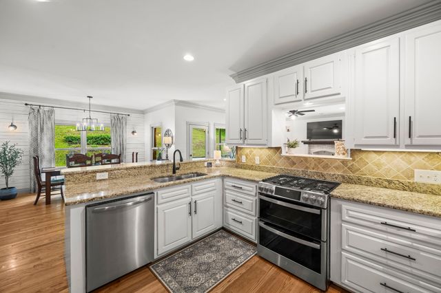 6437 Arno Rd, College Grove, TN 37046