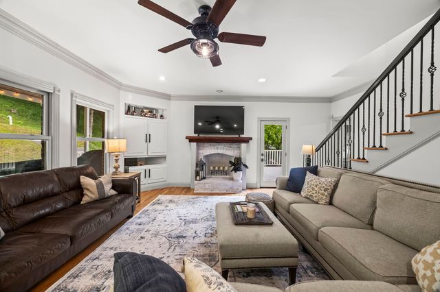 6437 Arno Rd, College Grove, TN 37046