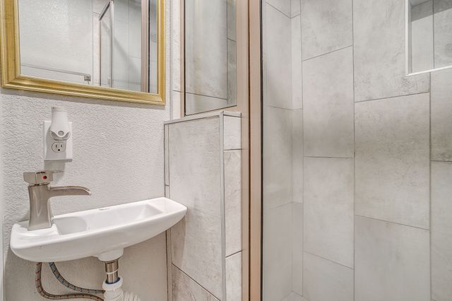 5517 Fletcher Avenue, Fort Worth, TX 76107