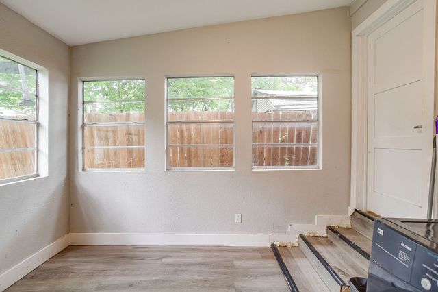 5517 Fletcher Avenue, Fort Worth, TX 76107