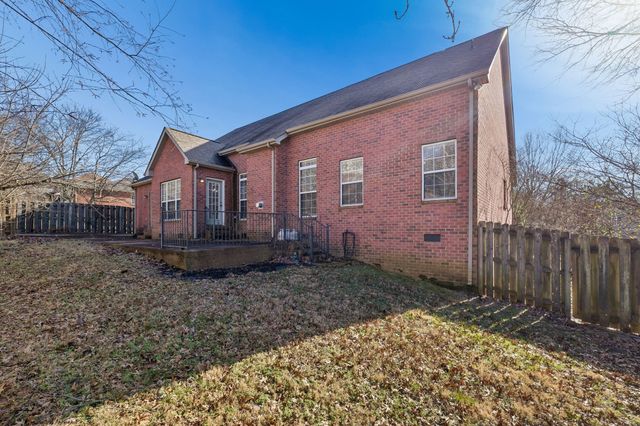 2205 Maple Grove Ln, Nashville, TN 37211