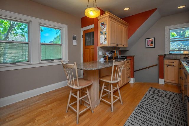 5074 Hollywood AVENUE, Whitefish Bay, WI 53217