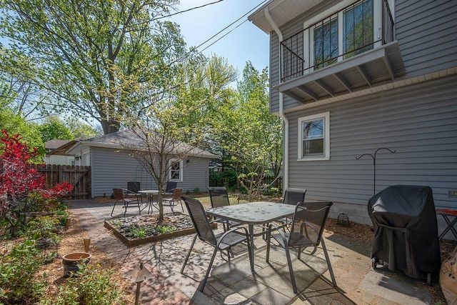 5074 Hollywood AVENUE, Whitefish Bay, WI 53217