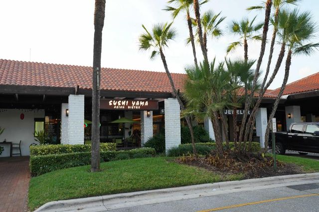 2427 24th Lane, Palm Beach Gardens, FL 33418