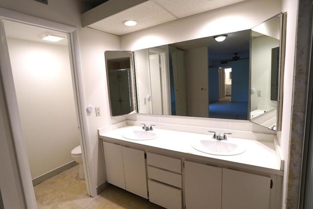 2427 24th Lane, Palm Beach Gardens, FL 33418