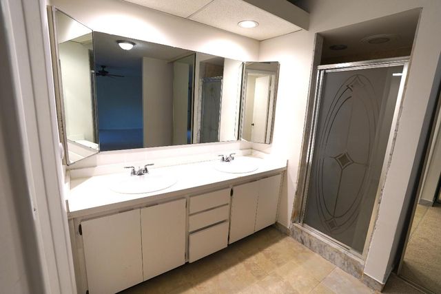 2427 24th Lane, Palm Beach Gardens, FL 33418