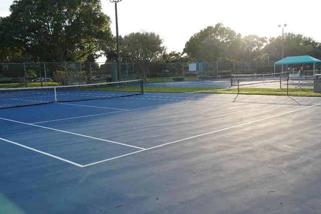 2427 24th Lane, Palm Beach Gardens, FL 33418