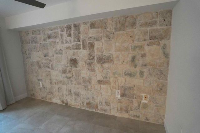 2427 24th Lane, Palm Beach Gardens, FL 33418