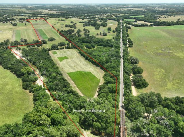 6238 Kovar Road, Fayetteville, TX 78940