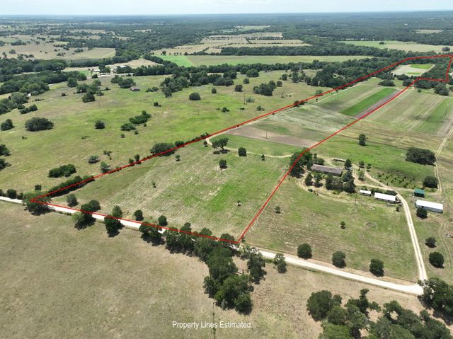 6238 Kovar Road, Fayetteville, TX 78940