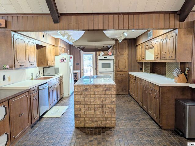 1402 TERRAL ISLAND ROAD, Farmerville, LA 71241