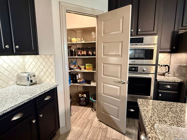 3723 Brazos, San Antonio, TX 78245