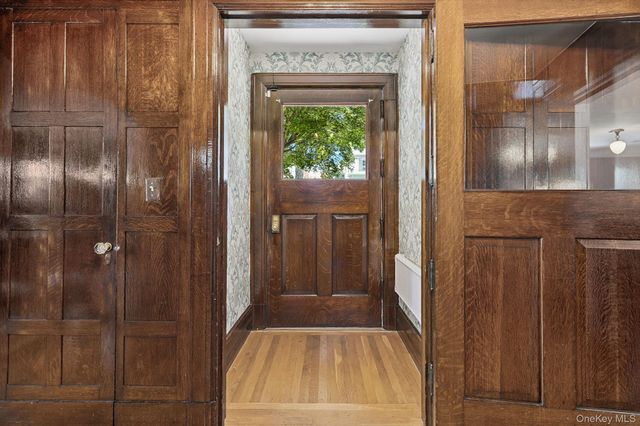 64 Prospect Street, White Plains, NY 10606