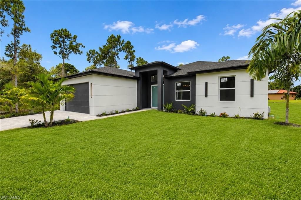 720 Bennington DR, LEHIGH ACRES, FL 33974 — photo 4