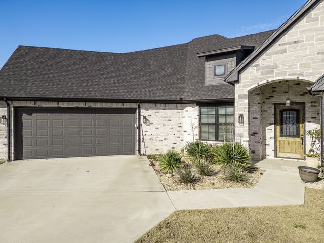 18107 Forrest Drive, Whitney, TX 76692