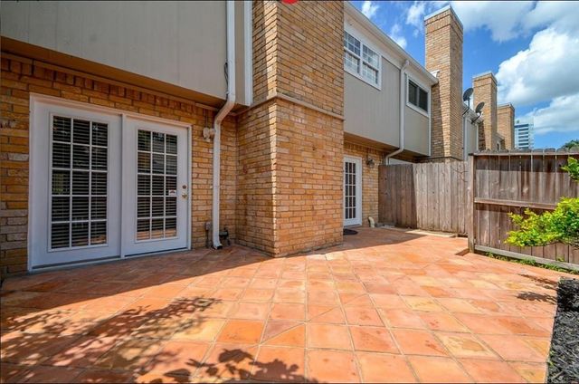 1573 W Sam Houston Parkway S, Houston, TX 77042